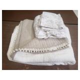 Full size quilt, flannel fitted sheet &pillowcases