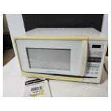 Emerson 1000W microwave oven