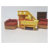 Assorted doll furniture