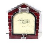 Ashleigh Manor 4x4 dog house picture frame