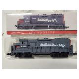 Small Southern Pacific toy train model w/ box