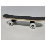 Mini skate board