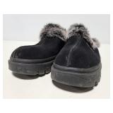 Size 9 sketchers slip on shoes