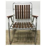 Aluminum & wood slat folding lawn chair