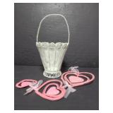 Metal mesh basket and heart hanger