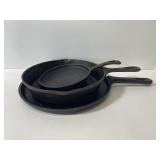 Lot of 3 cast iron pans