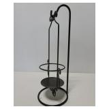 Hanging pillar cabdle holder