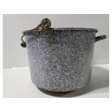 Old sponge enameled pail