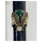 Little bug gold & green stone ring