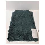 Project 62 bath rug in green