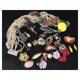 Small jewelry collection for repair / craft
