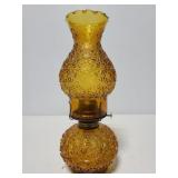 Daisy pattern oil lamp