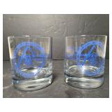 Oakland community center rocks glasses