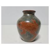 Small frog pottery vase