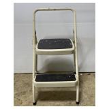 Cosco folding metal step ladder