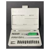 Like new socket & screwdriver set