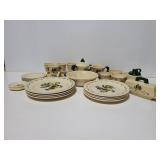 Poppytrail service for 4 dish set