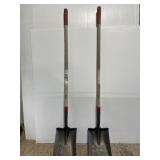 Lot of 2 shovels