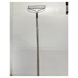 Green thumb metal garden rake
