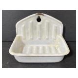 Vintage enameled metal soap dish