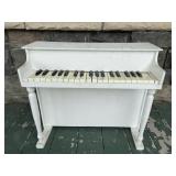 Small wood painted children