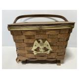 Vintage footed picnic basket w/ eagle emblem