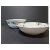 Two pieces of vintage china