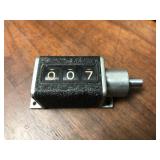 Veeder 3-digit flip counter unit