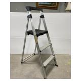 Gorilla lightweight 3 ft step ladder