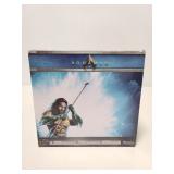 Aquaman deluxe collectors box, open