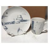 American Atelier porcelain 16piece dinnerware set