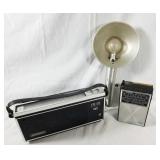 Vintage radios & camera flash lot