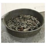 Galvanized pan and two chains