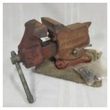 Craftsman bench vise
