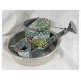 Tin decorative items