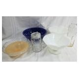 Vintage glassware assortment