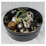 Costume jewelry lot