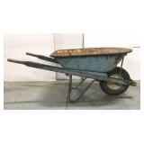 Contractor grade wheelbarrow