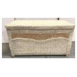 Wicker trunk chest