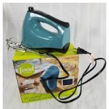 Electric hand mixer