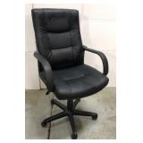 Black adjustable office chair