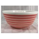 Vintage Pyrex mixing bowl