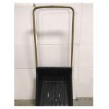 Large snow scoop