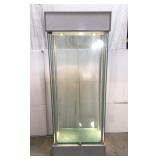 Lighted glass retail display case