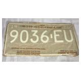 1970 Unused Michigan license plate pair