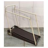 Manual compact treadmill