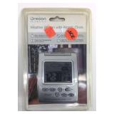 Weather station with atomic clock