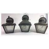 Outdoor lantern light trio