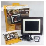 Digital picture frame with remote