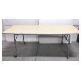 Foldable vintage cafeteria table
